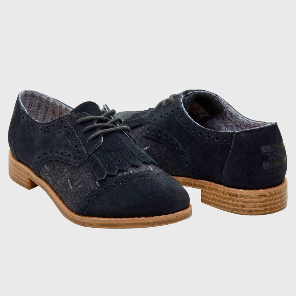 TOMS Black Suede Kiltie Fringe Oxford Shoes Size 7 Brogue Academia Lace Up